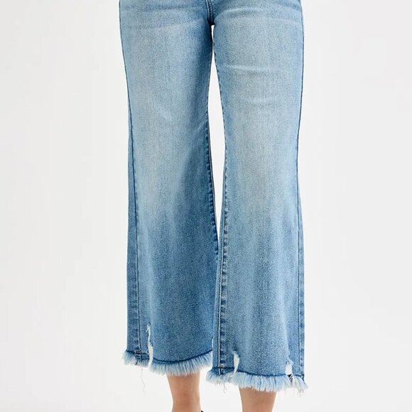 nwt RISEN Full Size Mid Rise Crop Wide Leg Jeans Plus Size - Picture 3 of 6